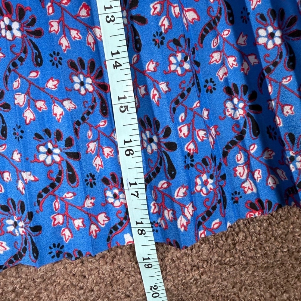 J.Crew Blue Floral Print Pleated Mini Skirt Size 2 - Picture 7 of 7